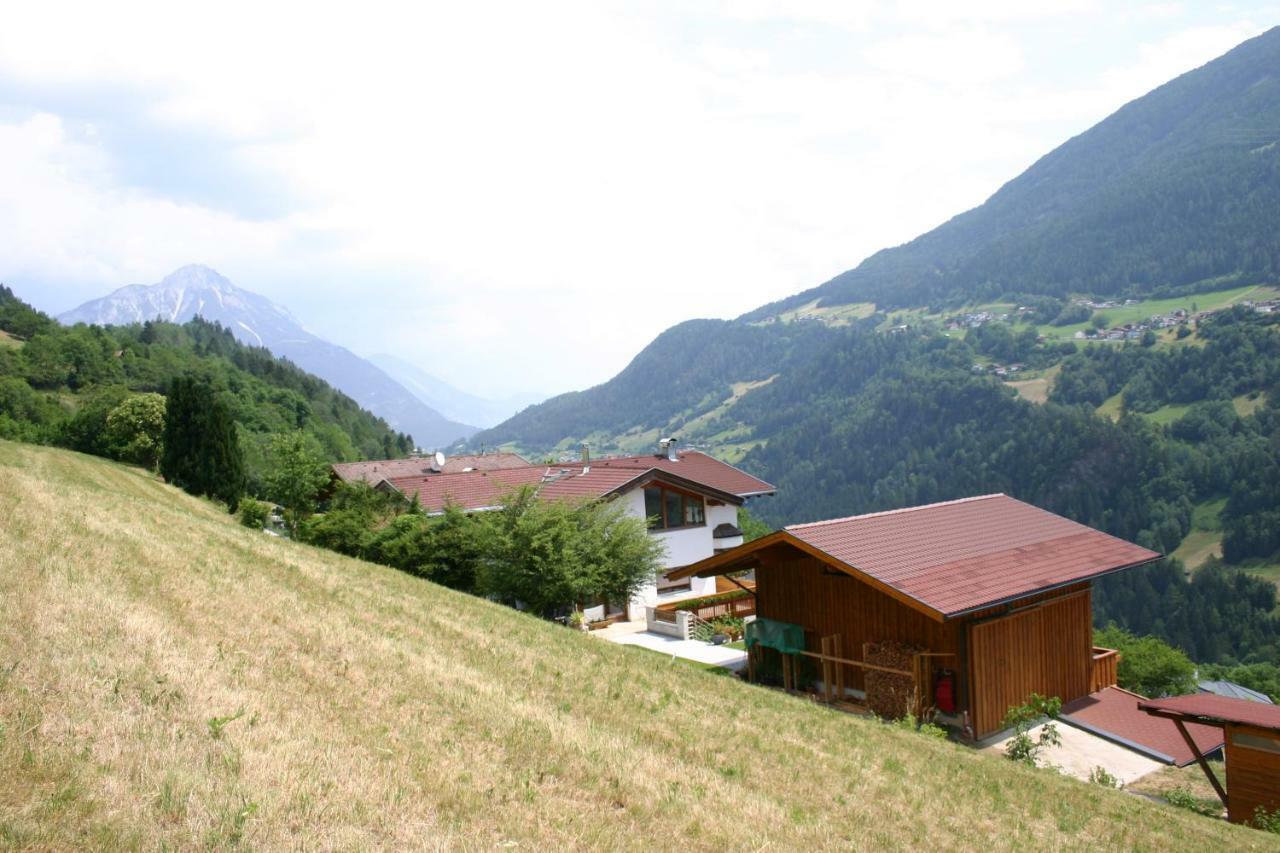 Ferienwohnung Christina Gundolf Wenns Bagian luar foto